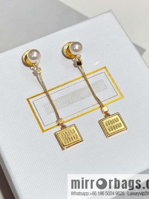 IMG_1836-800x800qtgtrr0yryo81192_20250701192821.jpg ❗️New ❗️ MIUMIU stud earrings MIU MIU Miu square letter pearl stud earrings
