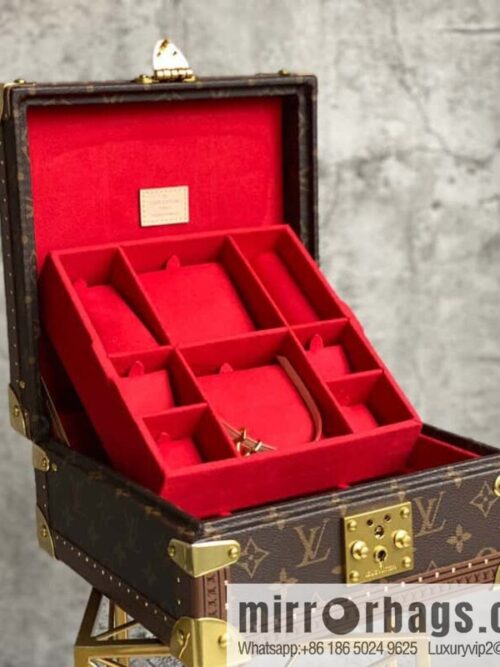 IMG_1855-800x800o3r3ou0zbwe61753_20250719011045.jpg M20040 red, jewelry box, box series COFFRET JOAILLERIE jewelry box