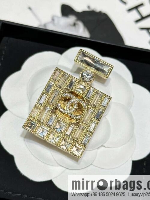 IMG_2351-800x800xkz30g30kso128758_20250702205652.jpg ☀️New ☑️ Chanel double c perfume bottle square diamond brooch