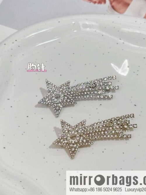 IMG_2499-800x800uiquljnnlos80517_20250701190850.jpg New ☑️ Dior full diamond pentagram comet brooch