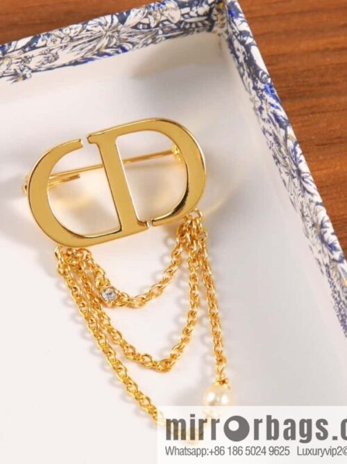 IMG_2565-800x800ykejhws3jdz148676_20250705071517.jpg New ☑️ DIOR gold CD fringed brooch