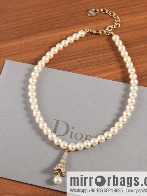 IMG_2609-800x800m21uusbcfmk148929_20250705072331.jpg New ☑️ DIOR pearl Eiffel Tower necklace