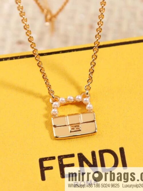 IMG_2633-800x800sl4yni2pcmj139506_20250705011826.jpg ☀New FENDI Fendi pearl bag necklace ☀