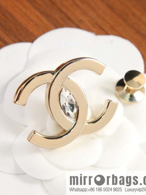 IMG_2742-800x800z001veb4goi148499_20250705070917.jpg New ☑️ Chanel double c horse eye drill brooch