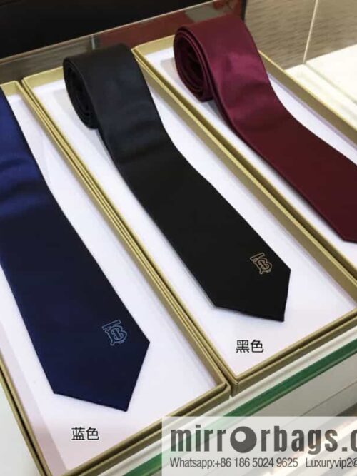 IMG_3092-800x800tvymcoxvybb92816_20250702011416.jpg Burberry 100% Top Jacquard Silk B Logo Tie