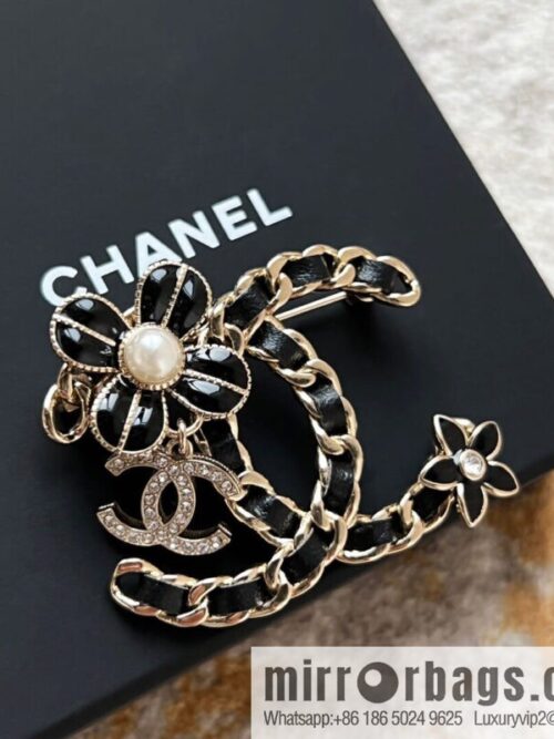IMG_3097-800x800knbbetzhh0i206103_20250709071941.jpg New Chanel double c camellia black leather rope brooch