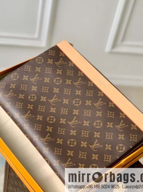 IMG_3178-800x8002r32l1kzztp59801_20250719004459.jpg M82540 POCHETTE JOUR clutch bag