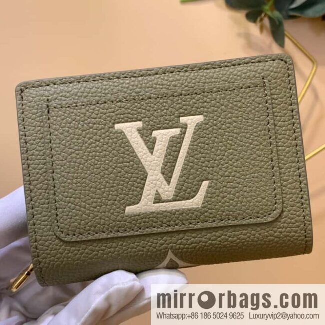 IMG_3371-800x800m0xbw4cynfk59599_20250719004239.jpg LV M82370 Cléa Wallet