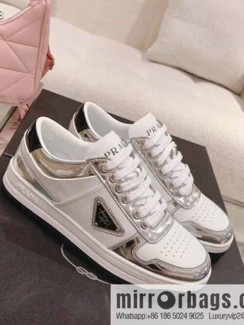 IMG_3544-800x800wfdjruymcdy155983_20250705120333.jpg 🐰🐰Prada ss23 new arrival~ Prada 2023 | New triangular standard couple men\'s and women\'s board shoes