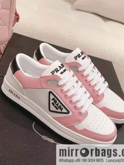 IMG_3572-800x800a4s252zdtyb155949_20250705120222.jpg 🐰🐰Prada ss23 new arrival~ Prada 2023 | New triangular standard couple men\'s and women\'s board shoes