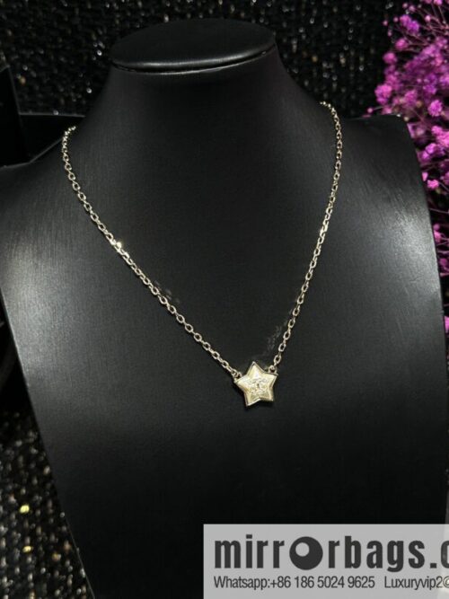 IMG_3880-800x800plr1yspqwsf124875_20250702183030.jpg ☀️New ☑️ Chanel Double C Pentagram ⭐ Star Necklace