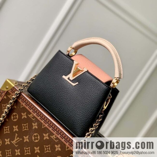 M21689 Capucines BB handbag