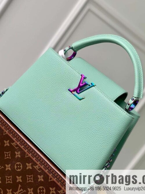 IMG_3988-800x800gxlvis1c3wx57006_20250719001108.jpg M22055 CAPUCINES medium handbag