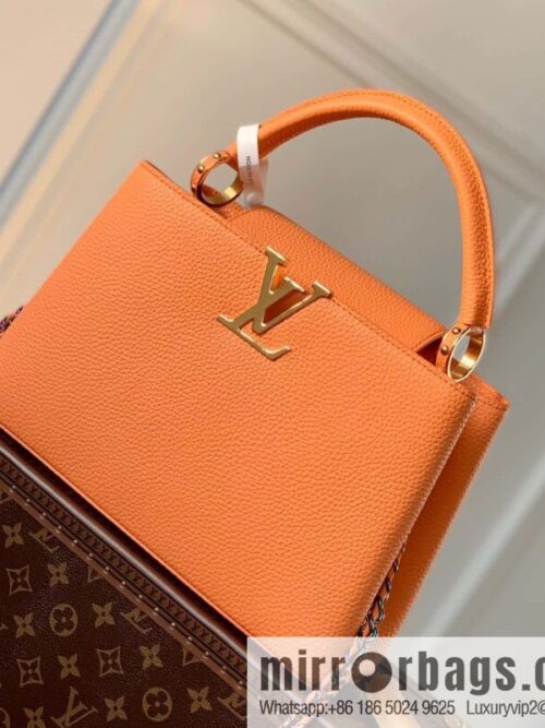 IMG_4091-800x800il43t0vmemp56622_20250719000747.jpg M22055 Coral Orange Capucines Medium Handbag