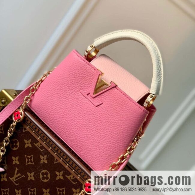 IMG_4204-800x800kxzk3qitpqy56480_20250719000559.jpg M22375 pink Capucines mini handbag