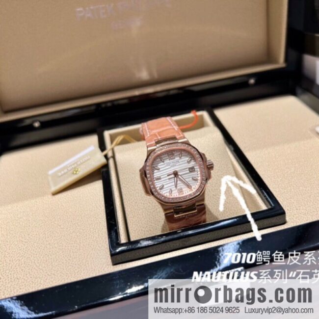 IMG_43400-800x800mstvgbst4rf105804_20250702063515.jpg Batafile Nautilus 7010R Swiss Quartz Crocodile Leather