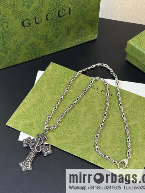 IMG_4515-800x800hyoavhiyuko124358_20250702181351.jpg New Gucci Gucci Cross Snake Necklace