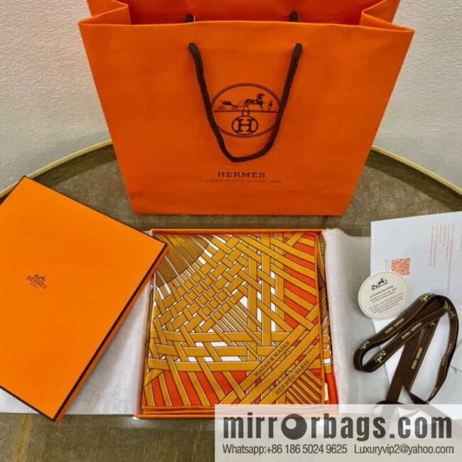 IMG_4911-800x800hvmzzq50rbn103123_20250702052644.jpg Hermes \"Two Horses Weaving Love\" 100% silk scarf