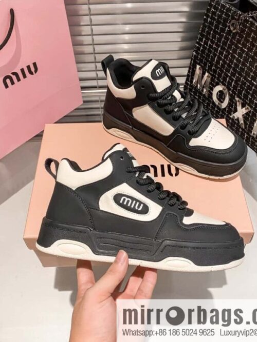 🐰🐰[Miumiu] New platform sneakers