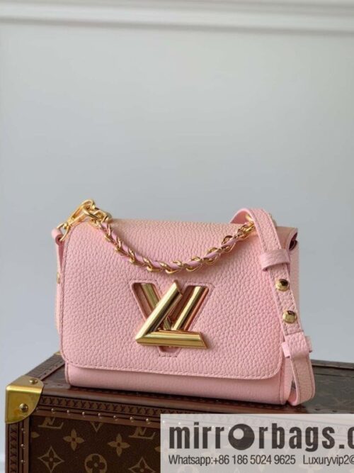 IMG_5226-1-800x800wj5wtphtfdn57357_20250719001434.jpg M20699 TWIST Small Handbag