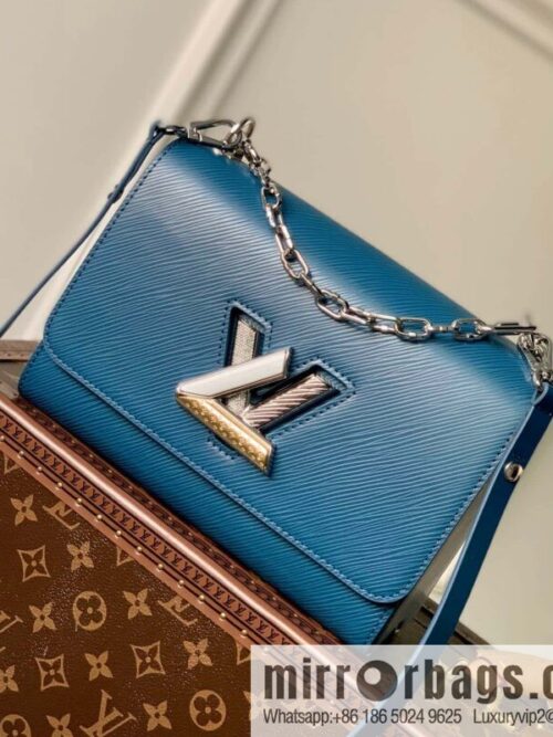 IMG_5362-800x8005praahysi5k58614_20250719003217.jpg M21032 TWIST medium handbag