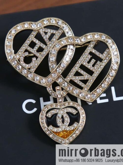 IMG_5649-800x800gx4djjpz0dd144737_20250705044757.jpg New ☑️ Chanel three love peach heart brooch
