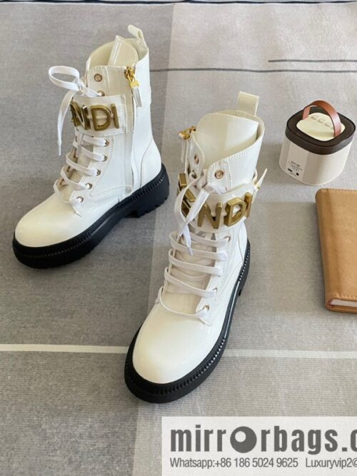 IMG_5838-800x800evz0gzwzbbf143449_20250705040952.jpg 🐰🐰FENDI Fendi 2023 Fendi Graphy series autumn and winter catwalk Martin boots Xiaohongshu recommends autumn and winter Martin boots