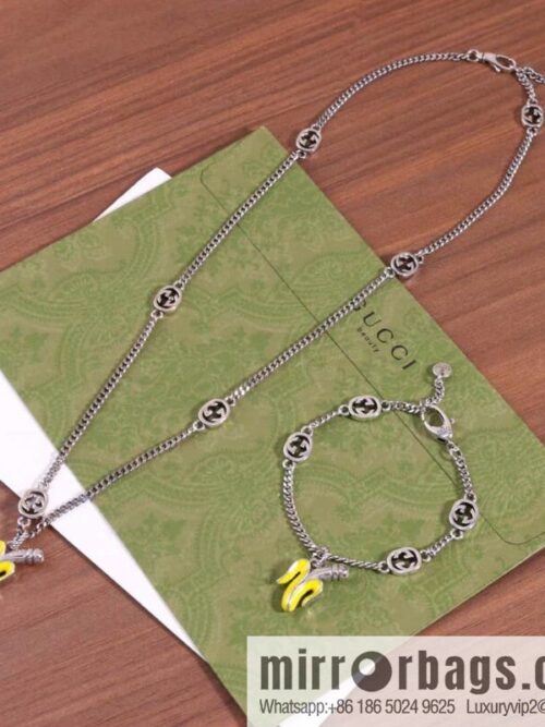 IMG_6044-800x800ppm4ft1pa4p144501_20250705044119.jpg ❗️New ❗️ ☀️ original order ☀️ new Gucci double G banana bracelet ☀️