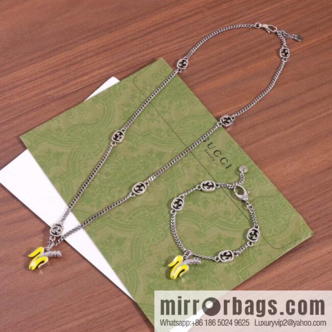 IMG_6044-800x800ppm4ft1pa4p144501_20250705044119.jpg ❗️New ❗️ ☀️ original order ☀️ new Gucci double G banana bracelet ☀️