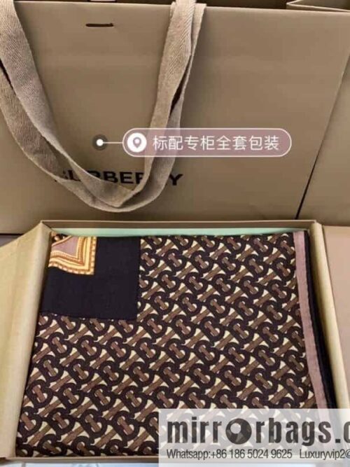 IMG_6277-800x800etryznqeqvs113050_20250702113121.jpg Burberry Burberry Logo Shawl Scarf