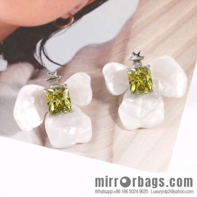 HEFANG He Fang White Iris Sugar Cube Earrings Removable 925 Silver Stud Earrings