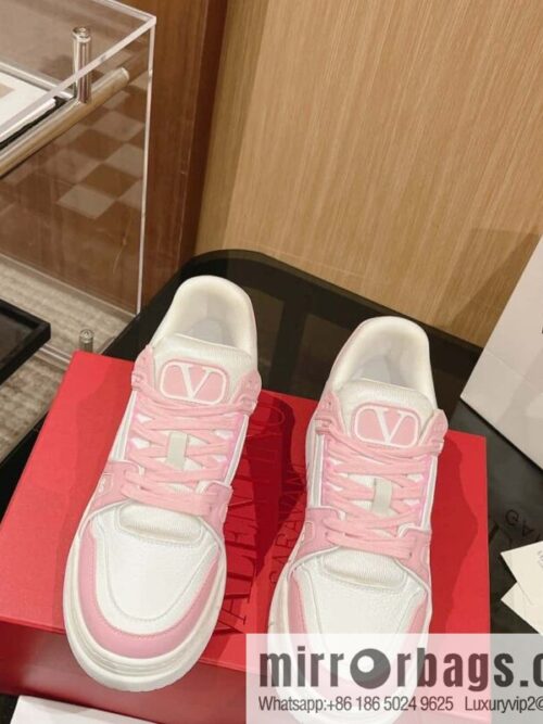 IMG_6337-800x800sow3dbr3fb0143039_20250705035613.jpg 🐰🐰2023 The latest catwalk model Valentino Warren \"Couple limited series casual sports couple model, board shoes