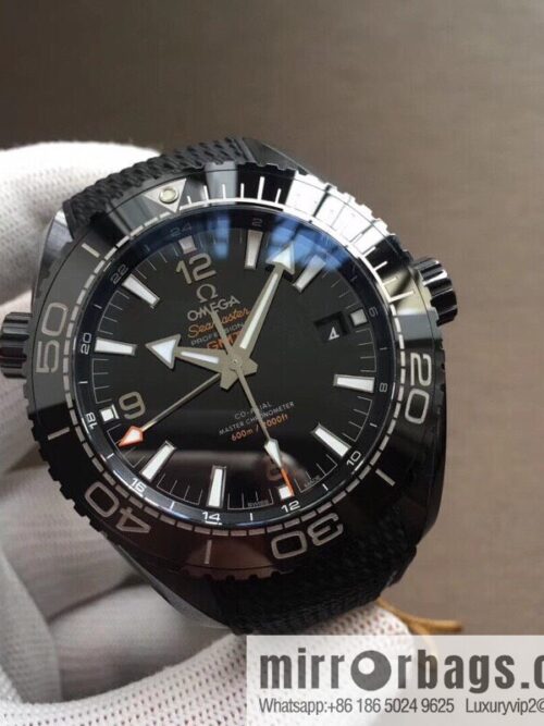 IMG_6544-800x800ewkpztzk0ex95911_20250702023456.jpg All-black ceramic Ocean Universe 600 meters \"Deep Sea Black\" integrated 8906 movement watch