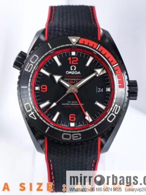 IMG_6579-800x800jb4u3p3z2s095866_20250702023356.jpg All-black ceramic Ocean Universe 600 meters \"Deep Sea Black\" integrated 8906 movement, integrated natural rubber belt