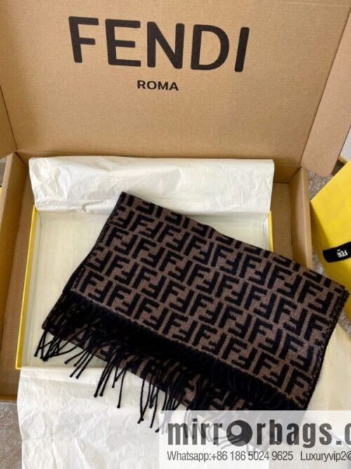 IMG_6823-800x800drj0o03gygz82921_20250701202332.jpg FENDI Fendi FF small letter jacquard 100% wool scarf FXS366