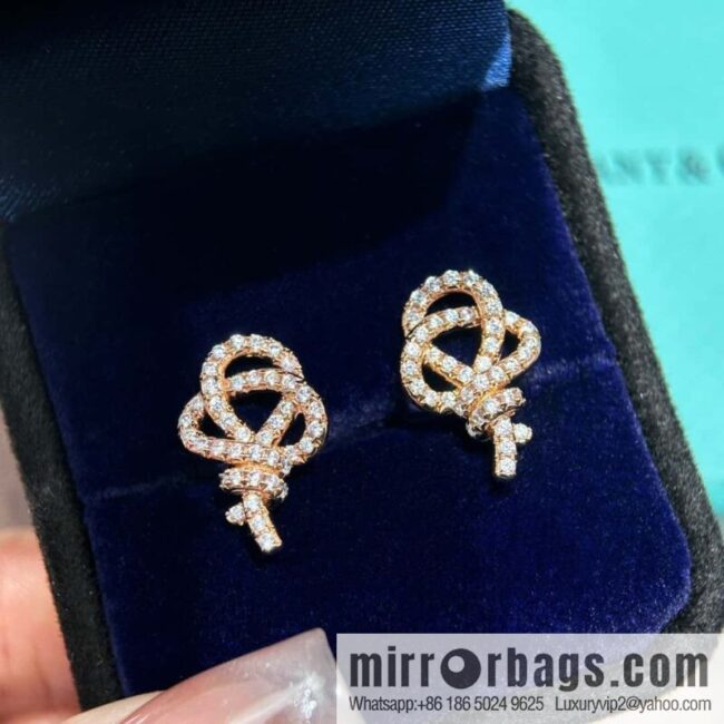 IMG_6899-800x800vrfbdhqjmpe111582_20250702084340.jpg ❗️New ❗️ New ☑️ TIFFANY & Co. Woven full diamond key stud earrings