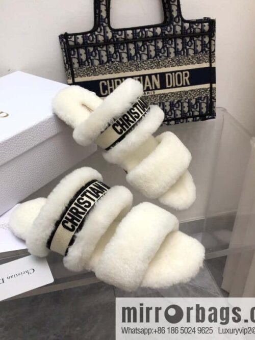 IMG_6913-800x800qgb3e4rs5hj142663_20250705033947.jpg 🐰🐰2023-Dior/Dior, white embroidered striped logo velvet one-word flat slippers autumn and winter new wool slippers