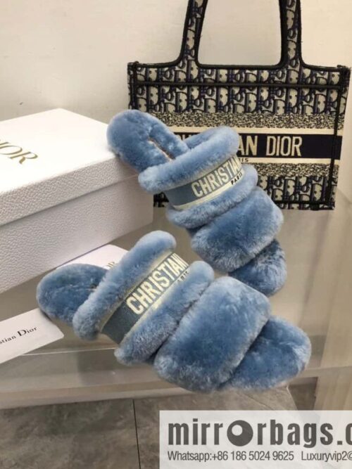 IMG_6969-800x800gn31y021rg4142593_20250705033727.jpg 🐰🐰2023-Dior/Dior, white embroidered striped logo velvet one-word flat slippers autumn and winter new wool slippers