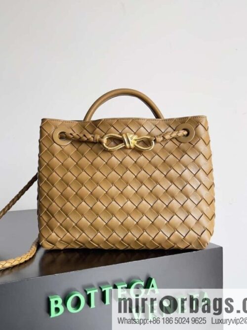 IMG_7006-1-800x8003y1jof5v4oq53836_20250718233413.jpg BV\'s 2023 new Andiamond tote bag small model number: 743568 mustard green.