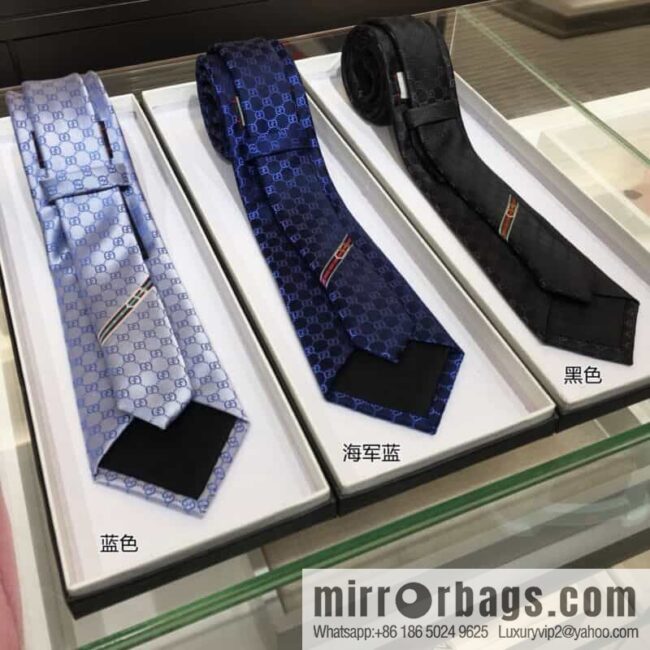 GUCCI Gucci 100% Top Jacquard Silk Double G Jacquard Tie