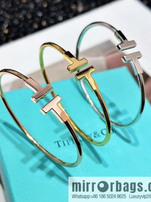 IMG_7149-800x8001vtkslak5dc111338_20250702083553.jpg Glossy ☀️ Tiffany & Co, Classic T-Series, Glossy Silver Rose Gold Double T-Bracelet ☀️