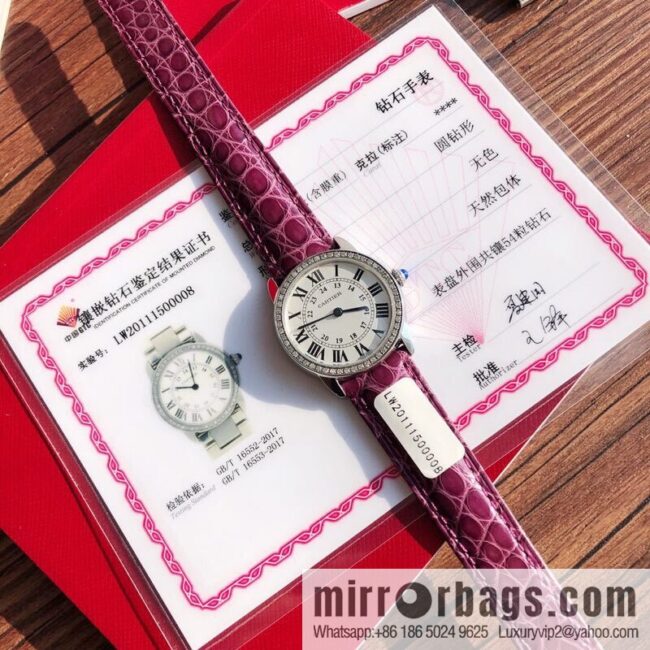 IMG_7290-800x800gsw42phrqef87976_20250701225526.jpg Spot Ronde de cartier (Cartier London) top version ring inlaid with 54 vs1.2 real diamonds imported American crocodile leather