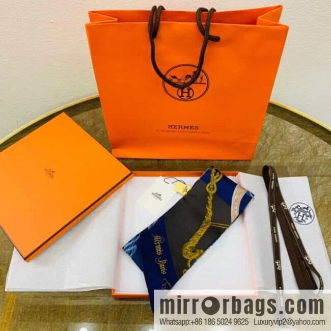 IMG_7297-800x800x4prtunmwku112574_20250702111530.jpg Hermes 21 summer new Maxi Twilly \"Horse Rider\" 100% silk ribbon