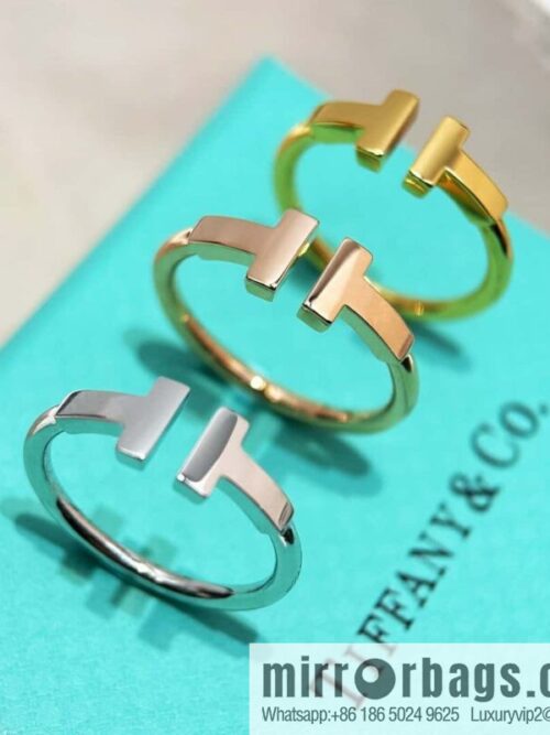 IMG_7324-800x800zyr2qhip3uu111146_20250702083117.jpg Glossy Ring ☀️ Tiffany & Co, Classic T Series, Glossy Double T Ring ☀️