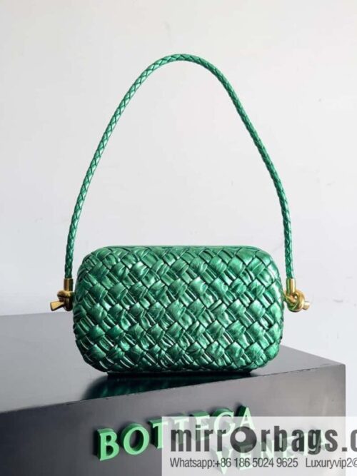 IMG_7376-800x800ze5z3lfdgy352432_20250718231407.jpg Bottega Veneta BV Knot | minaudiere: 717623