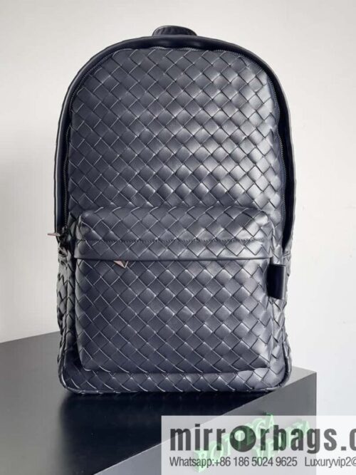 IMG_7414-800x8005vhgxhgtm1452716_20250718231700.jpg Large~ BV new woven backpack model number: 730732 space blue