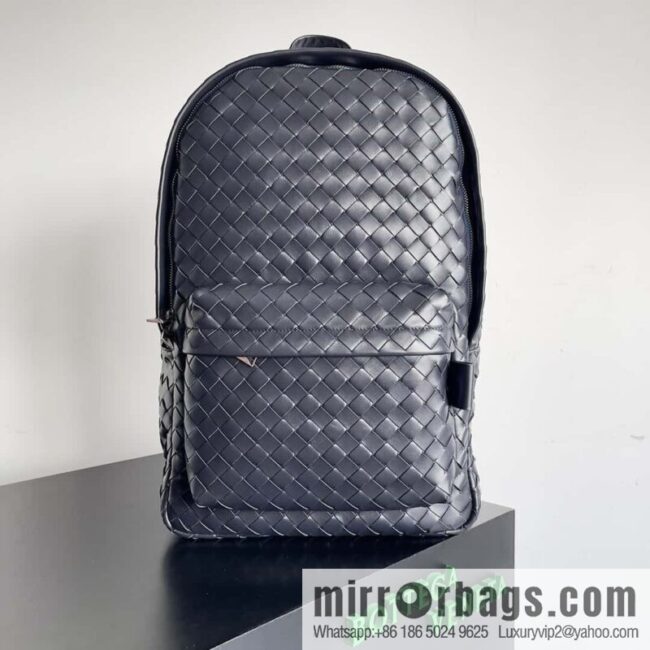 IMG_7414-800x8005vhgxhgtm1452716_20250718231700.jpg Large~ BV new woven backpack model number: 730732 space blue