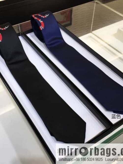 IMG_7428-800x800u3bekhwcb4w102287_20250702050810.jpg GUCCI Gucci 100% Top Jacquard Silk Snake Tie