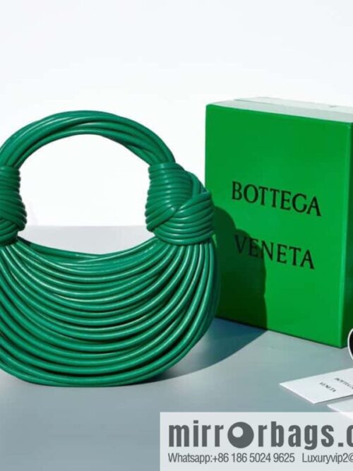 IMG_7797-800x800qadkgocjhus84251_20250719083311.jpg Bottega Veneta, model 680934 autumn and winter new Jodie ramen clutch bag number: 80803 #grass green