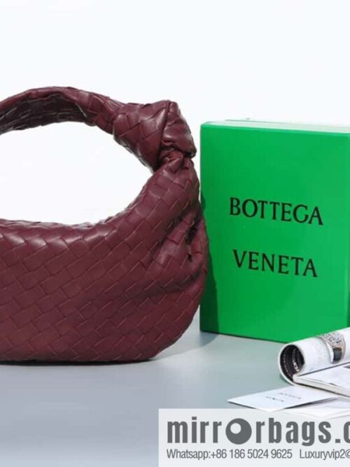 IMG_7938-800x80041w3u5rrxt384160_20250719083220.jpg Bottega veneta #JODIE Bag Medium Burgundy, Model 690225 Number: 80700
